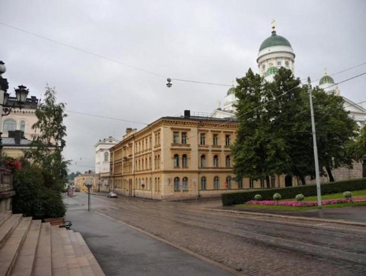 Senate Hotel